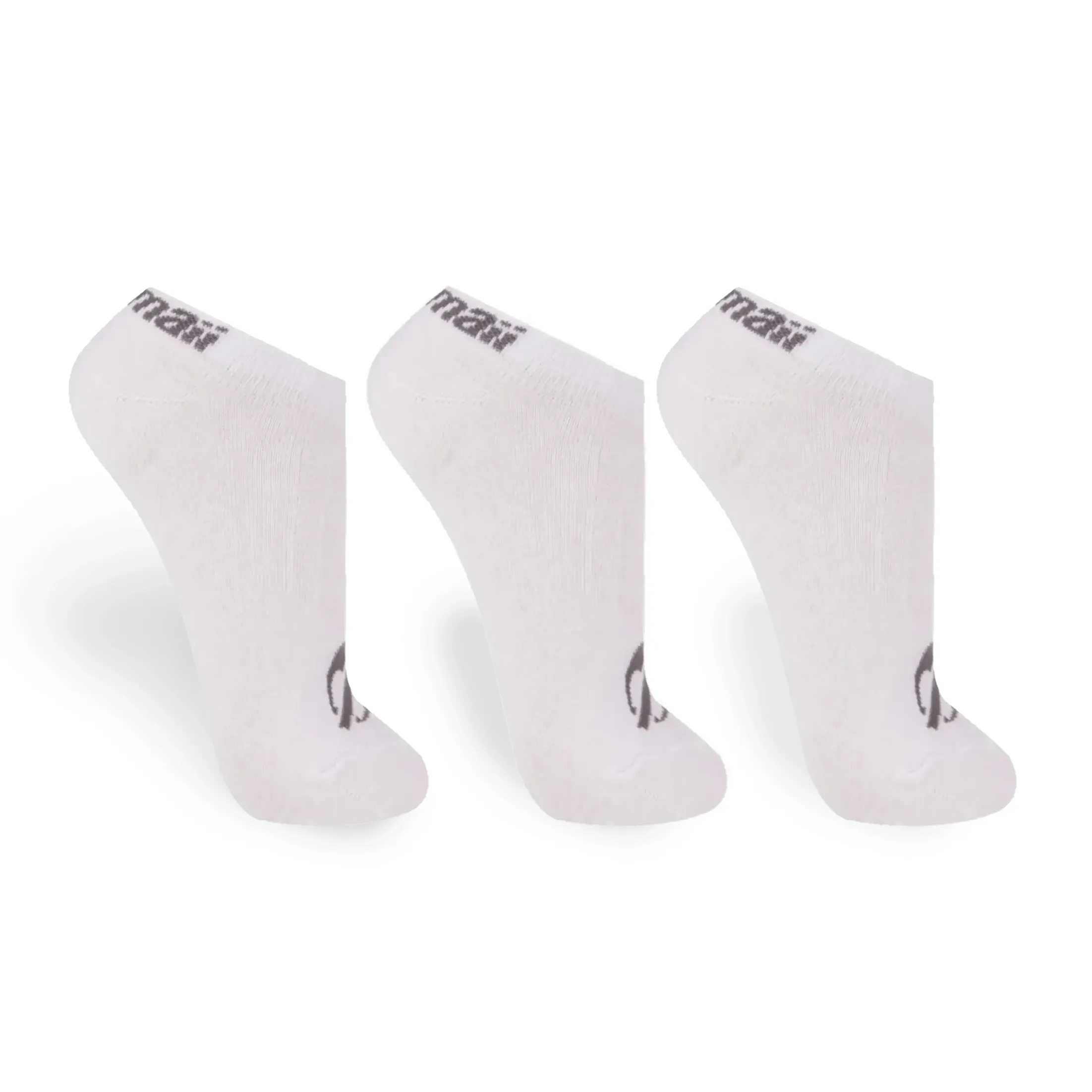 Kit com 3 pares de meias brancas Mormaii tamanho 39/43 mostradas em ângulo lateral com logo visível